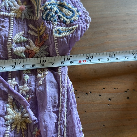 Johnny Was Lac Embroidered Top - Picture 6 of 6